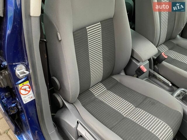 Синій Фольксваген Golf Plus, об'ємом двигуна 1.4 л та пробігом 220 тис. км за 5400 $, фото 38 на Automoto.ua