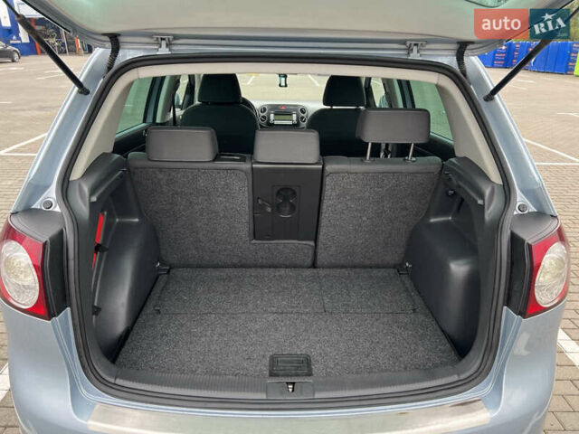 Синий Фольксваген Гольф Плюс, объемом двигателя 1.4 л и пробегом 225 тыс. км за 7000 $, фото 11 на Automoto.ua