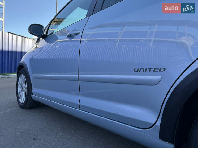 Синий Фольксваген Гольф Плюс, объемом двигателя 1.4 л и пробегом 250 тыс. км за 6500 $, фото 14 на Automoto.ua