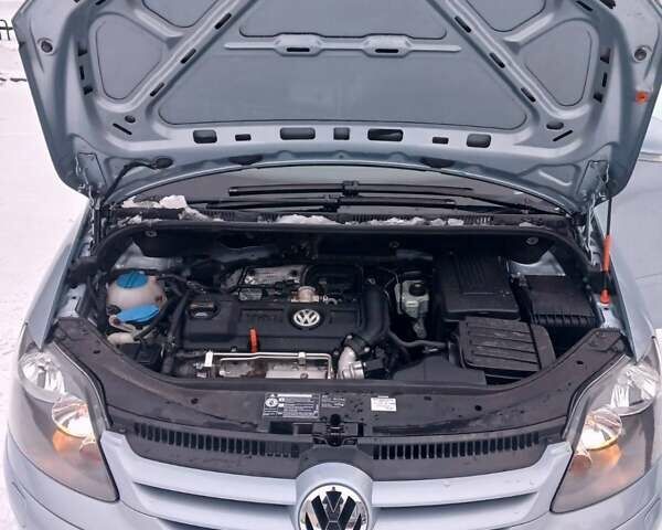 Синий Фольксваген Гольф Плюс, объемом двигателя 1.4 л и пробегом 170 тыс. км за 7800 $, фото 4 на Automoto.ua