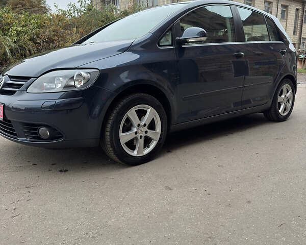 Синий Фольксваген Гольф Плюс, объемом двигателя 1.6 л и пробегом 169 тыс. км за 6899 $, фото 4 на Automoto.ua