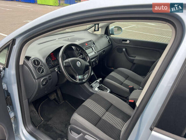 Синий Фольксваген Гольф Плюс, объемом двигателя 1.4 л и пробегом 225 тыс. км за 7000 $, фото 9 на Automoto.ua