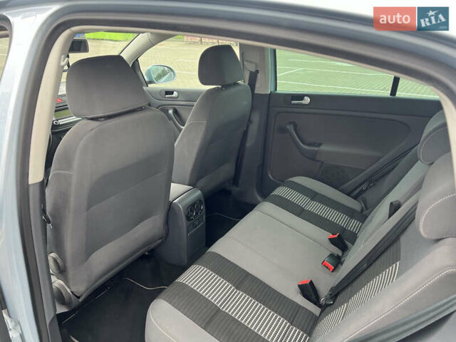 Синий Фольксваген Гольф Плюс, объемом двигателя 1.4 л и пробегом 225 тыс. км за 7000 $, фото 10 на Automoto.ua