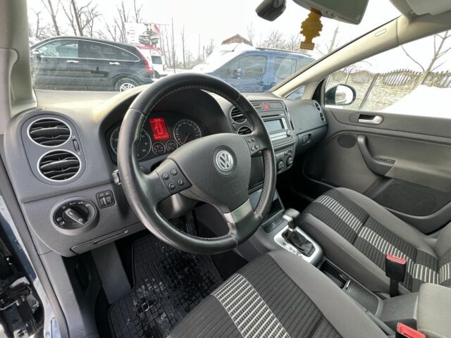 Синий Фольксваген Гольф Плюс, объемом двигателя 1.4 л и пробегом 226 тыс. км за 6999 $, фото 8 на Automoto.ua