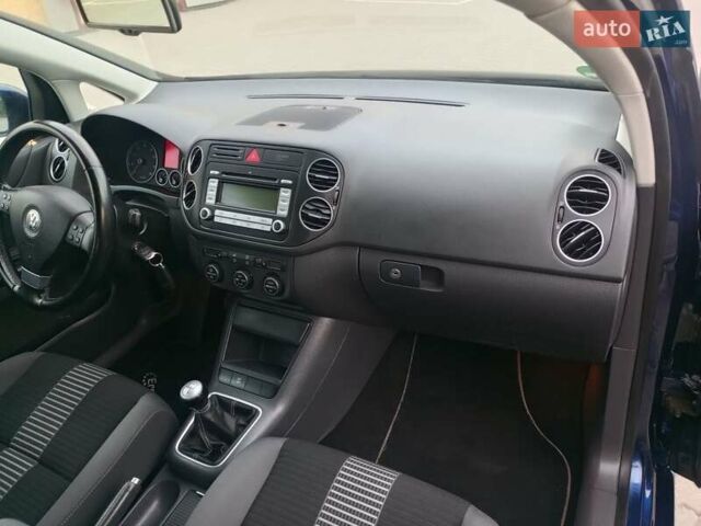 Синій Фольксваген Golf Plus, об'ємом двигуна 1.6 л та пробігом 167 тис. км за 7150 $, фото 27 на Automoto.ua