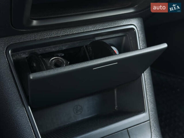 Синий Фольксваген Гольф Плюс, объемом двигателя 1.6 л и пробегом 174 тыс. км за 6350 $, фото 70 на Automoto.ua