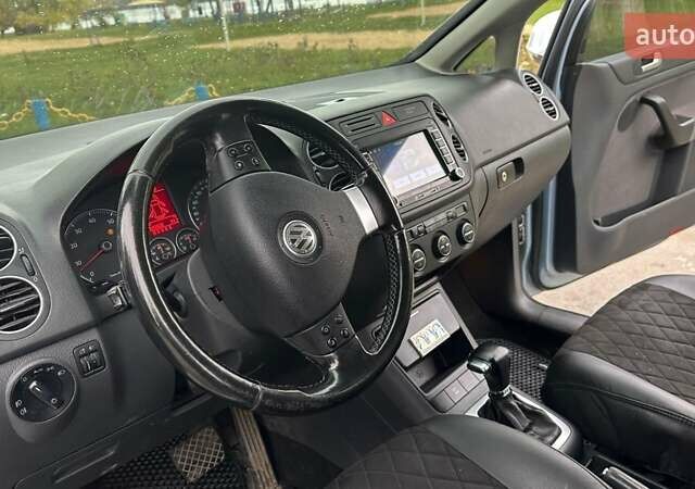 Синий Фольксваген Гольф Плюс, объемом двигателя 1.4 л и пробегом 298 тыс. км за 7800 $, фото 13 на Automoto.ua