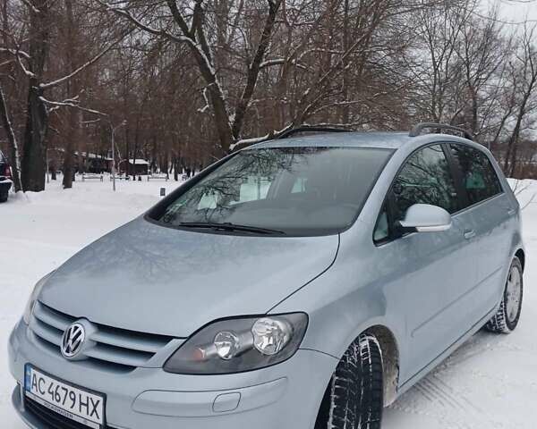 Синий Фольксваген Гольф Плюс, объемом двигателя 1.4 л и пробегом 170 тыс. км за 7800 $, фото 7 на Automoto.ua