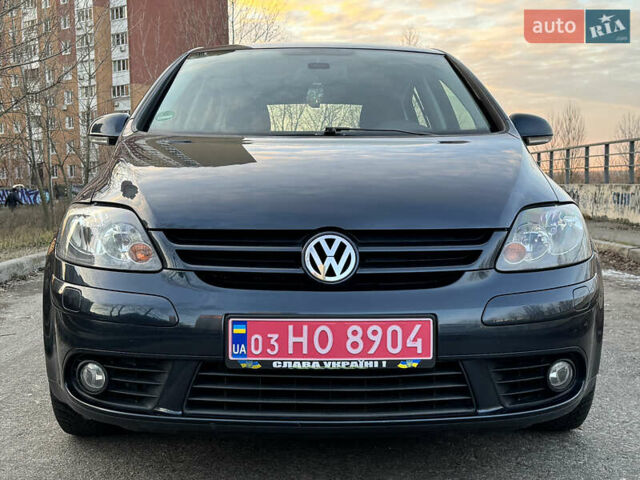 Синий Фольксваген Гольф Плюс, объемом двигателя 1.6 л и пробегом 241 тыс. км за 6700 $, фото 4 на Automoto.ua