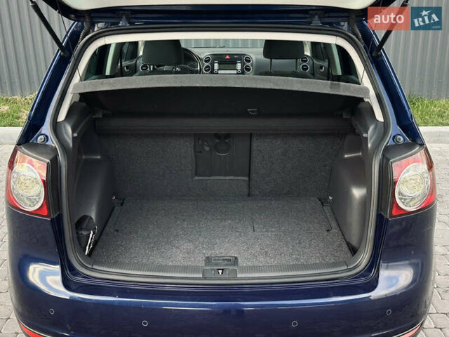 Синий Фольксваген Гольф Плюс, объемом двигателя 1.6 л и пробегом 174 тыс. км за 6350 $, фото 76 на Automoto.ua