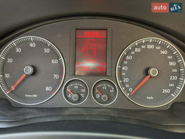 Синій Фольксваген Golf Plus, об'ємом двигуна 1.4 л та пробігом 175 тис. км за 8500 $, фото 26 на Automoto.ua