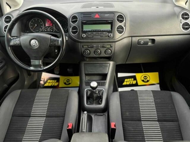 Синий Фольксваген Гольф Плюс, объемом двигателя 1.4 л и пробегом 188 тыс. км за 6500 $, фото 14 на Automoto.ua