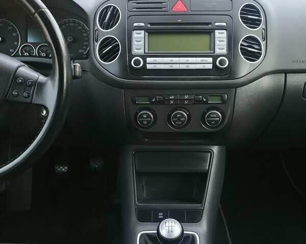 Синій Фольксваген Golf Plus, об'ємом двигуна 1.6 л та пробігом 167 тис. км за 7150 $, фото 32 на Automoto.ua