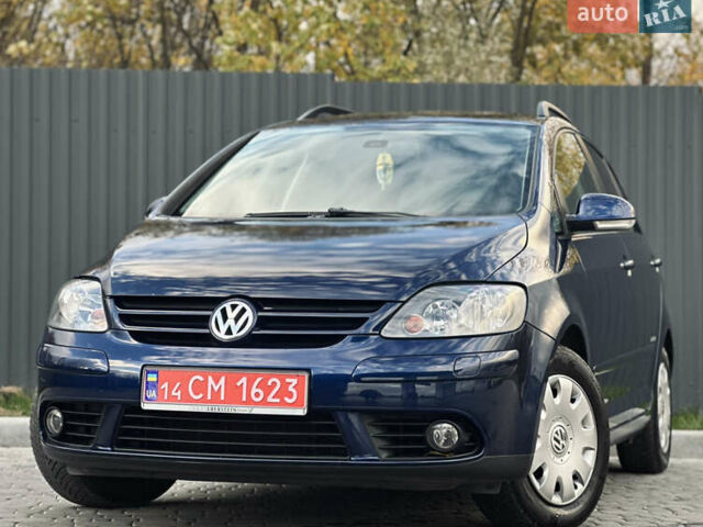 Синий Фольксваген Гольф Плюс, объемом двигателя 1.6 л и пробегом 174 тыс. км за 6350 $, фото 4 на Automoto.ua