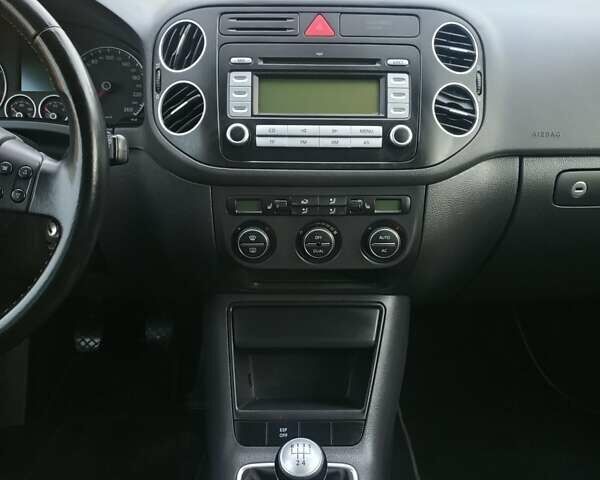 Синій Фольксваген Golf Plus, об'ємом двигуна 1.6 л та пробігом 167 тис. км за 7150 $, фото 34 на Automoto.ua