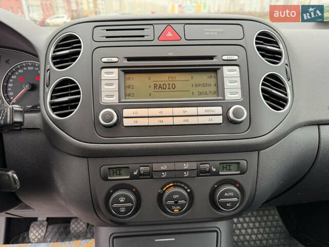 Синій Фольксваген Golf Plus, об'ємом двигуна 1.6 л та пробігом 153 тис. км за 7650 $, фото 53 на Automoto.ua