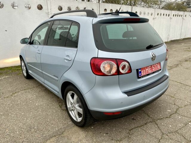 Синий Фольксваген Гольф Плюс, объемом двигателя 1.4 л и пробегом 200 тыс. км за 7500 $, фото 7 на Automoto.ua