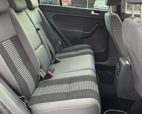 Синий Фольксваген Гольф Плюс, объемом двигателя 1.4 л и пробегом 268 тыс. км за 6999 $, фото 18 на Automoto.ua