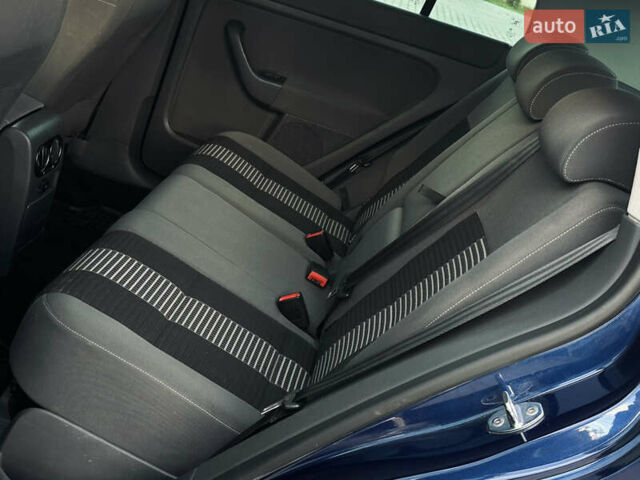 Синий Фольксваген Гольф Плюс, объемом двигателя 1.6 л и пробегом 174 тыс. км за 6350 $, фото 43 на Automoto.ua