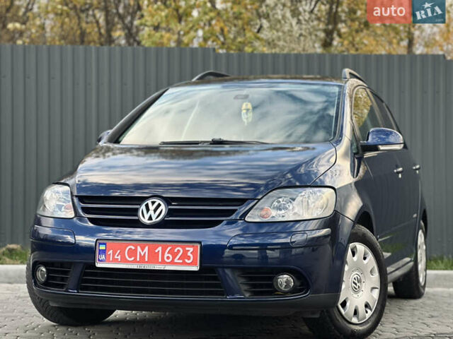 Синий Фольксваген Гольф Плюс, объемом двигателя 1.6 л и пробегом 174 тыс. км за 6350 $, фото 3 на Automoto.ua