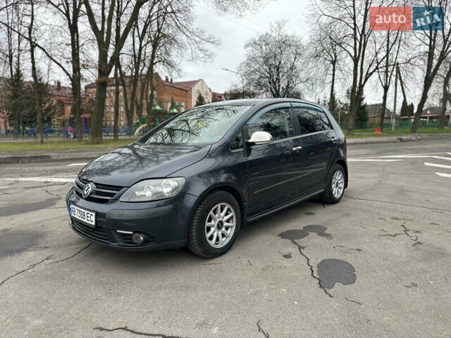 Синий Фольксваген Гольф Плюс, объемом двигателя 1.6 л и пробегом 217 тыс. км за 6200 $, фото 24 на Automoto.ua