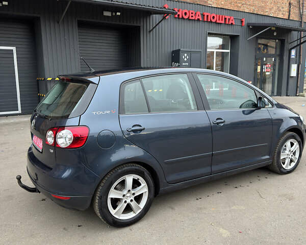 Синий Фольксваген Гольф Плюс, объемом двигателя 1.6 л и пробегом 169 тыс. км за 6899 $, фото 2 на Automoto.ua