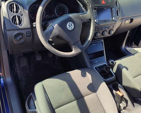 Синий Фольксваген Гольф Плюс, объемом двигателя 1.39 л и пробегом 220 тыс. км за 5900 $, фото 8 на Automoto.ua