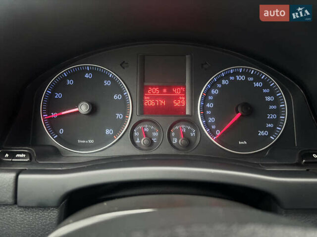 Синий Фольксваген Гольф Плюс, объемом двигателя 1.6 л и пробегом 206 тыс. км за 4400 $, фото 10 на Automoto.ua