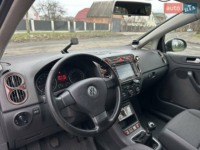 Синий Фольксваген Гольф Плюс, объемом двигателя 1.6 л и пробегом 217 тыс. км за 6200 $, фото 33 на Automoto.ua