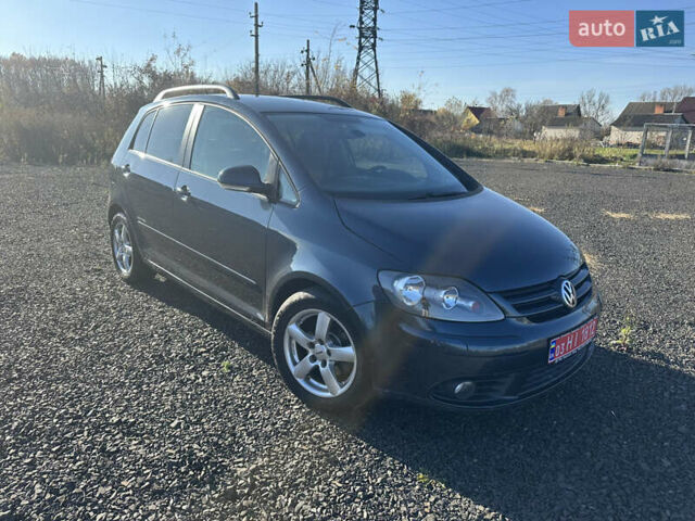 Синий Фольксваген Гольф Плюс, объемом двигателя 1.4 л и пробегом 156 тыс. км за 5550 $, фото 6 на Automoto.ua