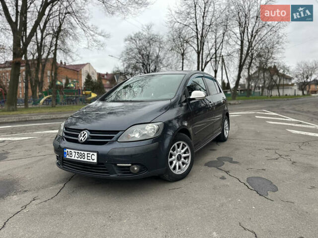 Синий Фольксваген Гольф Плюс, объемом двигателя 1.6 л и пробегом 217 тыс. км за 6200 $, фото 1 на Automoto.ua