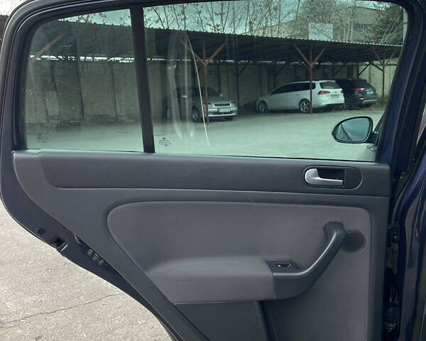 Синий Фольксваген Гольф Плюс, объемом двигателя 1.4 л и пробегом 268 тыс. км за 6799 $, фото 16 на Automoto.ua