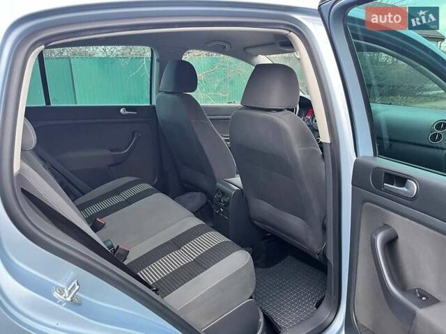 Синий Фольксваген Гольф Плюс, объемом двигателя 1.4 л и пробегом 181 тыс. км за 6600 $, фото 13 на Automoto.ua