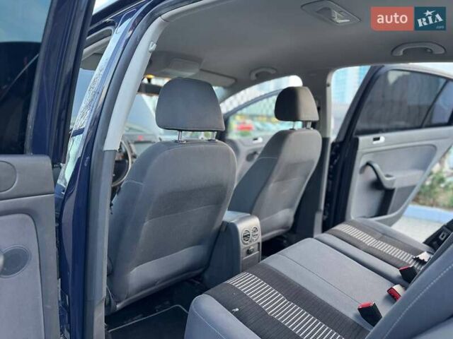 Синий Фольксваген Гольф Плюс, объемом двигателя 1.98 л и пробегом 215 тыс. км за 5999 $, фото 27 на Automoto.ua