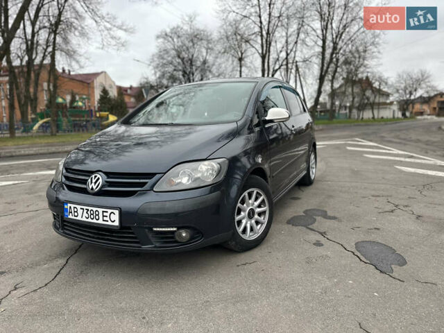 Синий Фольксваген Гольф Плюс, объемом двигателя 1.6 л и пробегом 217 тыс. км за 6200 $, фото 6 на Automoto.ua