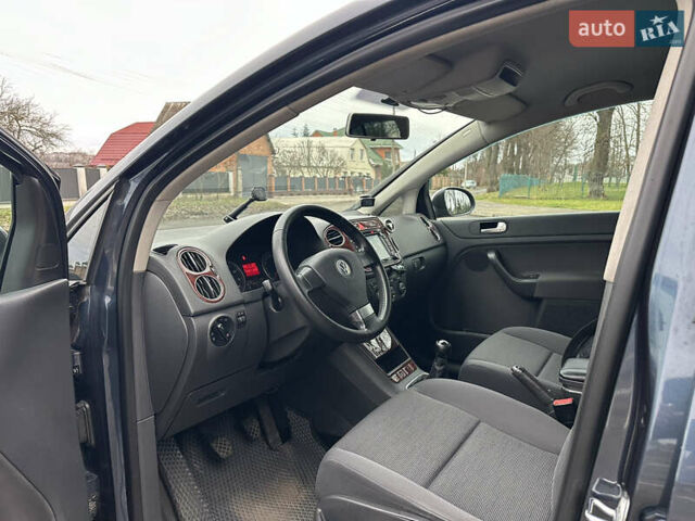 Синий Фольксваген Гольф Плюс, объемом двигателя 1.6 л и пробегом 217 тыс. км за 6200 $, фото 31 на Automoto.ua