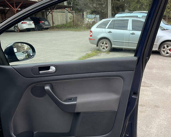 Синий Фольксваген Гольф Плюс, объемом двигателя 1.4 л и пробегом 268 тыс. км за 6999 $, фото 27 на Automoto.ua