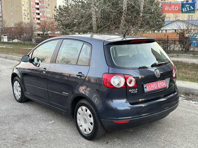 Синий Фольксваген Гольф Плюс, объемом двигателя 1.6 л и пробегом 241 тыс. км за 6700 $, фото 20 на Automoto.ua