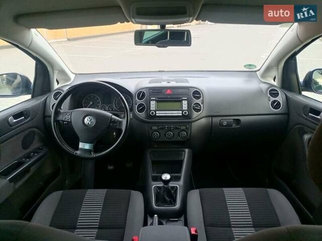 Синій Фольксваген Golf Plus, об'ємом двигуна 1.6 л та пробігом 167 тис. км за 7150 $, фото 29 на Automoto.ua