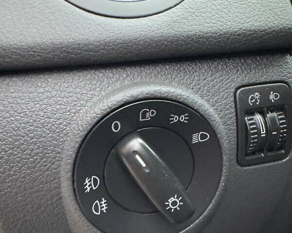 Синий Фольксваген Гольф Плюс, объемом двигателя 1.6 л и пробегом 169 тыс. км за 6899 $, фото 13 на Automoto.ua