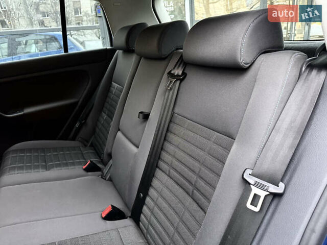 Синій Фольксваген Golf Plus, об'ємом двигуна 1.6 л та пробігом 181 тис. км за 8650 $, фото 26 на Automoto.ua