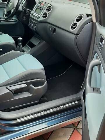 Синій Фольксваген Golf Plus, об'ємом двигуна 1.6 л та пробігом 193 тис. км за 7400 $, фото 12 на Automoto.ua