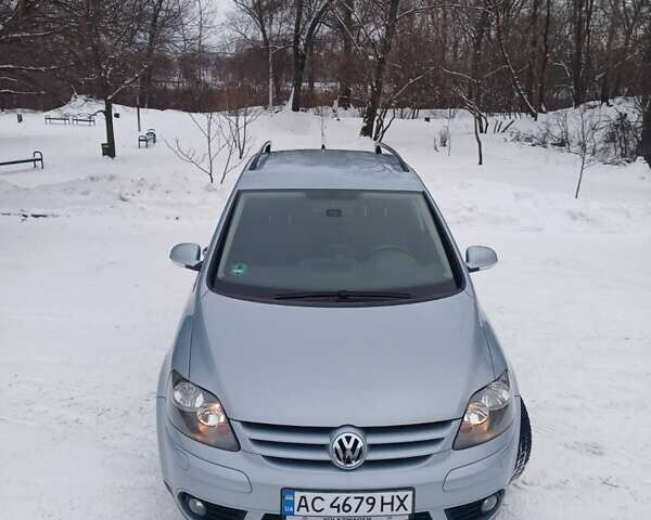 Синий Фольксваген Гольф Плюс, объемом двигателя 1.4 л и пробегом 170 тыс. км за 7800 $, фото 5 на Automoto.ua