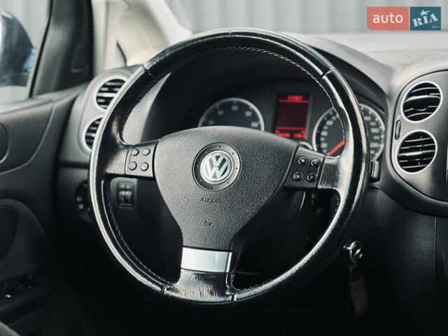 Синий Фольксваген Гольф Плюс, объемом двигателя 1.6 л и пробегом 174 тыс. км за 6350 $, фото 55 на Automoto.ua