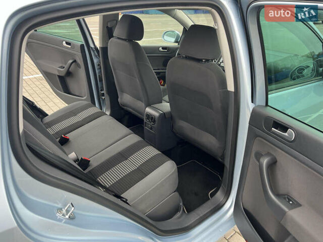 Синий Фольксваген Гольф Плюс, объемом двигателя 1.4 л и пробегом 225 тыс. км за 7000 $, фото 12 на Automoto.ua