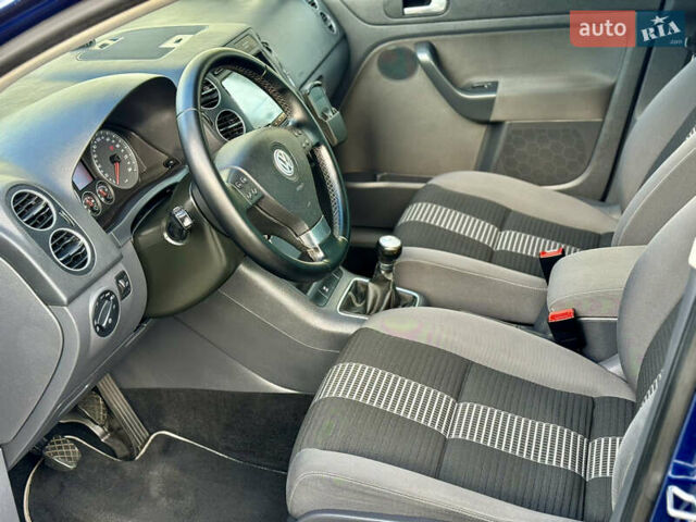 Синий Фольксваген Гольф Плюс, объемом двигателя 1.4 л и пробегом 203 тыс. км за 6999 $, фото 20 на Automoto.ua