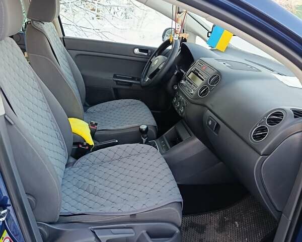 Синий Фольксваген Гольф Плюс, объемом двигателя 1.4 л и пробегом 206 тыс. км за 7000 $, фото 15 на Automoto.ua