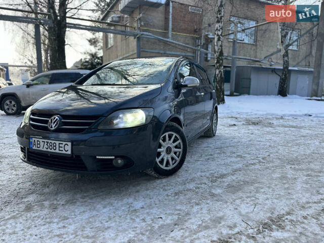 Синий Фольксваген Гольф Плюс, объемом двигателя 1.6 л и пробегом 217 тыс. км за 5999 $, фото 4 на Automoto.ua
