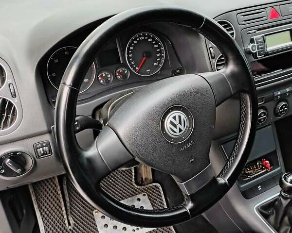 Синий Фольксваген Гольф Плюс, объемом двигателя 1.9 л и пробегом 226 тыс. км за 7600 $, фото 18 на Automoto.ua