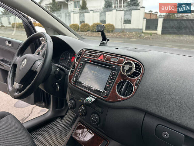 Синий Фольксваген Гольф Плюс, объемом двигателя 1.6 л и пробегом 217 тыс. км за 6200 $, фото 45 на Automoto.ua